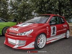 Rot Gebraucht 2004 Peugeot 206 RC Limousine | 18.000 €