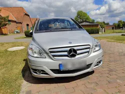 Silber Gebraucht 2009 Mercedes B200 Van / Kleinbus | 8.500 € (Fairer Preis)