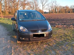 Schwarz Gebraucht 2009 Mitsubishi Colt Kleinwagen | 1.950 € (Fairer Preis)