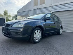 Grau Gebraucht 2007 Ford Focus Fun X Limousine | 1.000 € (Superpreis)