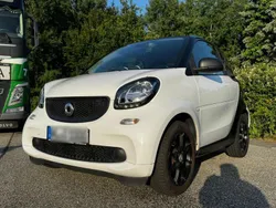 Weiß Gebraucht 2017 Smart ForTwo Coupé Coupé | 7.490 € (Fairer Preis)