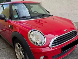Rot Gebraucht 2009 Mini Cooper Kleinwagen | 2.000 € (Guter Preis)