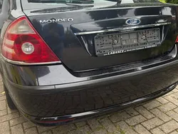 Schwarz Gebraucht 2005 Ford Mondeo Ghia Limousine | 1.000 € (Guter Preis)