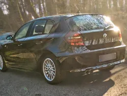 Schwarz Gebraucht 2007 BMW 116 Kleinwagen | 2.000 €