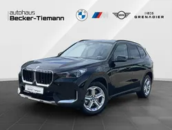 Saphirschwarz Gebraucht 2024 BMW X1 Sport Line SUV | 49.997 € (Teuer)