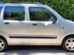 Silber Gebraucht 2003 Suzuki Wagon R Kleinwagen | 750 €