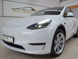 Weiß Gebraucht 2021 Tesla Model Y Long Range SUV | 45.999 €