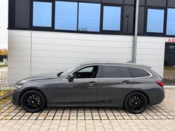 Grau Gebraucht 2021 BMW 330e Kombi | 27.999 € (Fairer Preis)