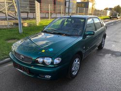 Grün Gebraucht 2000 Toyota Corolla Kleinwagen | 2.200 €