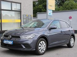 Grau Gebraucht 2024 VW Polo Life Limousine | 18.990 € (Superpreis)