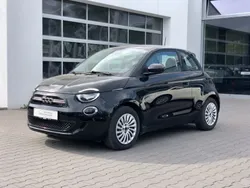 Colore esterno (onyx schwarz) Gebraucht 2021 Fiat 500e Action Kleinwagen | 14.540 € (Teuer)