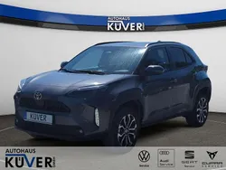 Grau Neu 2025 Toyota Yaris Cross Active SUV | 24.550 €