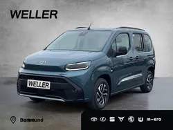 Blau Neu 2025 Toyota Proace Verso City Kombi | 40.699 € (Guter Preis)