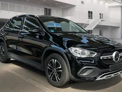 Schwarz Gebraucht 2023 Mercedes GLA180 Business SUV | 29.750 € (Superpreis)