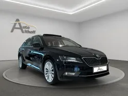 Schwarz Gebraucht 2016 Skoda Superb Kombi | 18.499 € (Fairer Preis)