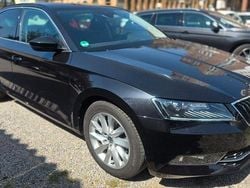Schwarz Gebraucht 2015 Skoda Superb Style Limousine | 14.499 € (Superpreis)
