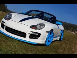 Weiß Gebraucht 2002 Porsche 986 Boxster Cabrio | 49.986 €