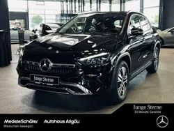Lack kosmosschwarz Gebraucht 2024 Mercedes GLA250 Progressive SUV | 38.750 € (Guter Preis)