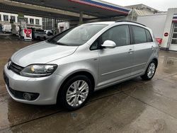 Silber Gebraucht 2013 VW Golf Plus Cross Life Van / Kleinbus | 6.990 € (Fairer Preis)