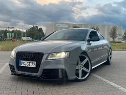 Grau Gebraucht 2010 Audi A5 Performance Coupé | 10.500 € (Fairer Preis)
