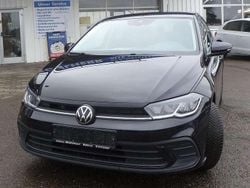 Deep black perleffekt Gebraucht 2024 VW Polo Move Kleinwagen | 15.870 € (Guter Preis)