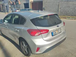 Silber Gebraucht 2019 Ford Focus Trend Limousine | 9.300 € (Teuer)