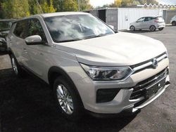Beige Neu 2025 Ssangyong (KGM) Korando SUV | 25.840 €