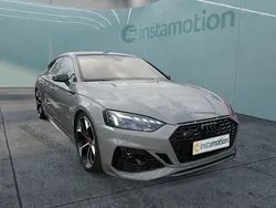 Grau Gebraucht 2024 Audi RS5 Sportback Competition Limousine | 99.840 €