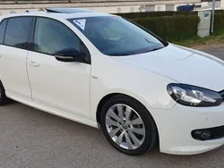 Weiß Gebraucht 2012 VW Golf VI Match Limousine | 12.850 €