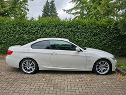 Weiß Gebraucht 2010 BMW 330 M Sport Coupé | 8.600 € (Guter Preis)