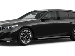 Schwarz Gebraucht 2024 BMW 540 Comfort Edition Kombi | 69.416 €