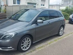 Mercedes B220