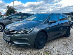 Grau Gebraucht 2016 Opel Astra Edition Kombi | 6.990 € (Fairer Preis)