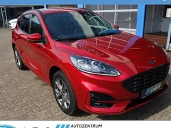 Rot Gebraucht 2022 Ford Kuga ST-Line X SUV | 28.279 € (Fairer Preis)