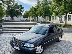 Schwarz Gebraucht 1996 Mercedes C280 Elegance Limousine | 6.000 €