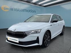Weiß Gebraucht 2024 Skoda Octavia Kombi | 34.649 € (Teuer)