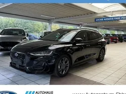 Schwarz Gebraucht 2024 Ford Focus ST-Line X Kombi | 24.478 € (Guter Preis)
