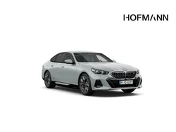M brooklyn grau metallic Gebraucht 2024 BMW i5 Sport Line Limousine | 64.965 €