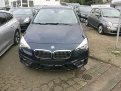 Imperialblau brillanteffekt me Gebraucht 2015 BMW 218 Van / Kleinbus | 10.890 € (Fairer Preis)