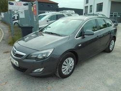 Grau Gebraucht 2010 Opel Astra Sport Kombi | 2.950 € (Guter Preis)