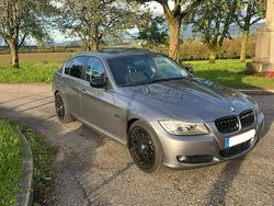 Grau Gebraucht 2008 BMW 325 Limousine | 15.999 €