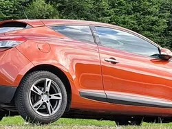 Orange Gebraucht 2009 Renault Mégane III Dynamique Coupé | 2.999 € (Fairer Preis)