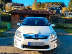 Toyota Auris Hybrid