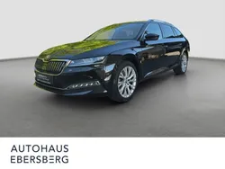 Blackmagic perleffekt Gebraucht 2024 Skoda Superb Business Line Kombi | 34.700 € (Fairer Preis)