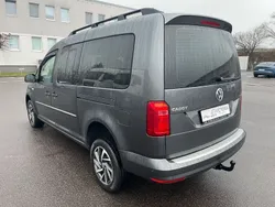 Grau Gebraucht 2019 VW Caddy Maxi Van / Kleinbus | 22.500 € (Fairer Preis)