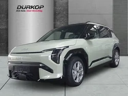 Aventurin grün met./schwarzwe Gebraucht 2024 Kia EV3 Comfort SUV | 49.290 € (Etwas zu teuer)