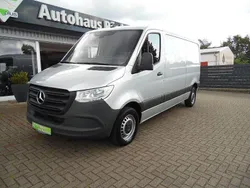 Lackfarbe iridiumsilber mb 977 Gebraucht 2022 Mercedes Sprinter Van | 26.950 €