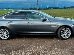 Grau Gebraucht 2016 Jaguar XF Prestige Limousine | 17.499 € (Superpreis)