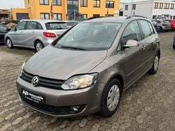 Braun Gebraucht 2010 VW Golf Plus Cross Comfortline Van / Kleinbus | 6.500 € (Guter Preis)