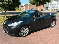 Schwarz Gebraucht 2008 Peugeot 207 CC Cabrio | 2.249 € (Fairer Preis)